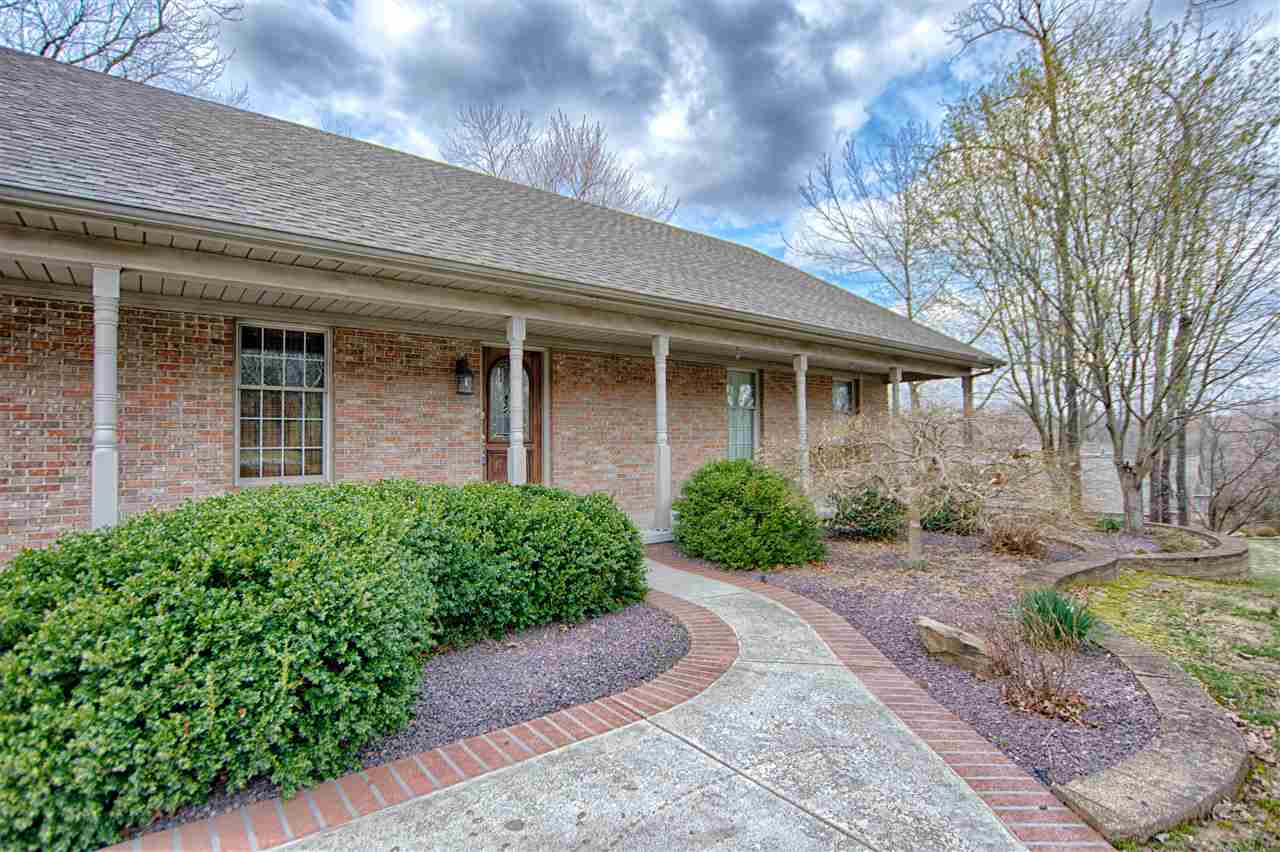 877 South Center Road Boonville, IN 47601 - Photo 2 of 35 Gallery Image 2