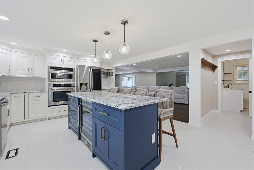 32 Falcon Street Worcester, MA 01603 - Photo 7 of 42