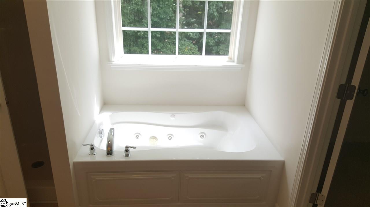 505 Hipps Road Simpsonville, SC 29680 - Photo 14 of 22