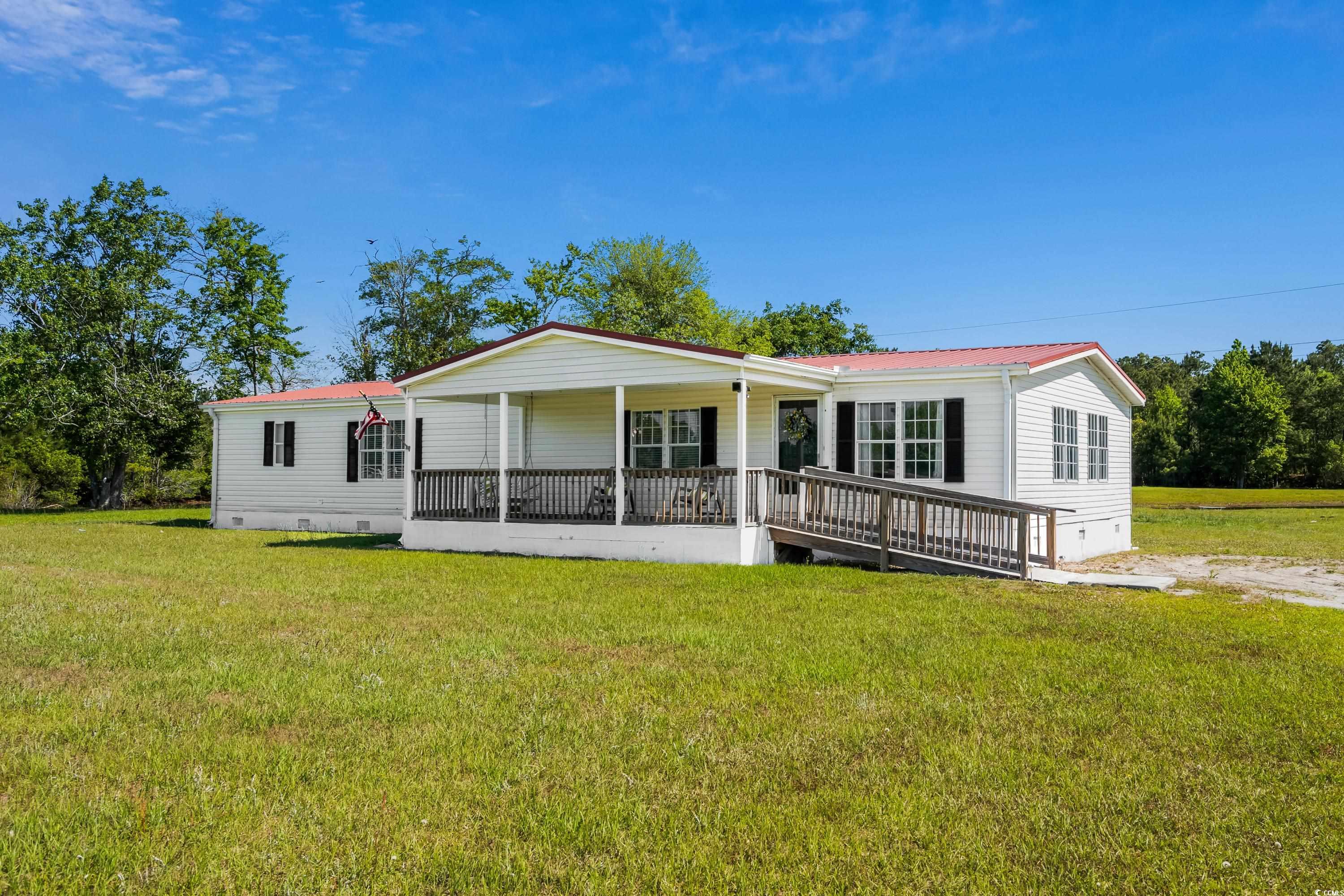 1099 Bonnie Bay Road Loris, SC 29569 - Photo 4 of 39 Gallery Image 4