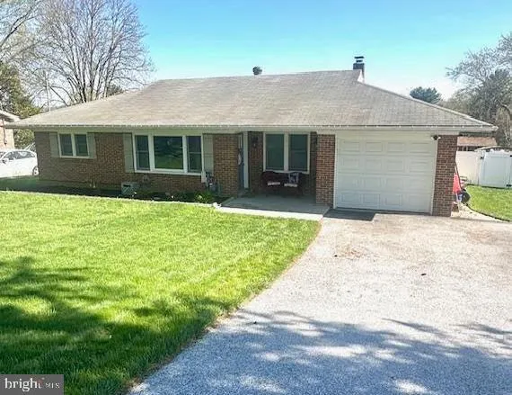 $319,900 | 332 Donna Lane, York, PA 17403