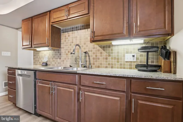 $319,900 | 332 Donna Lane, York, PA 17403