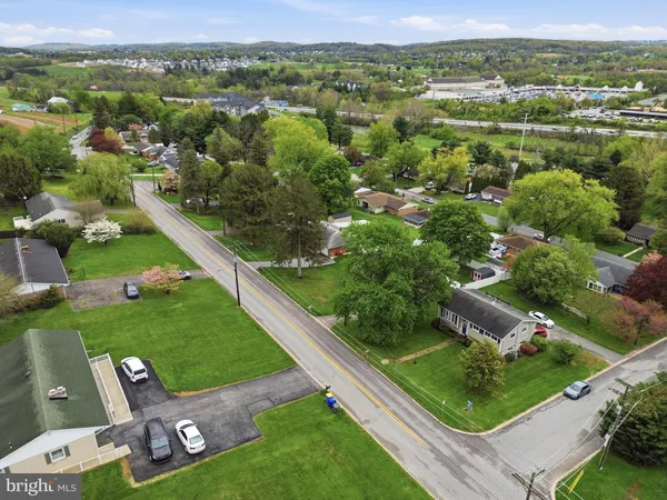 $319,900 | 332 Donna Lane, York, PA 17403