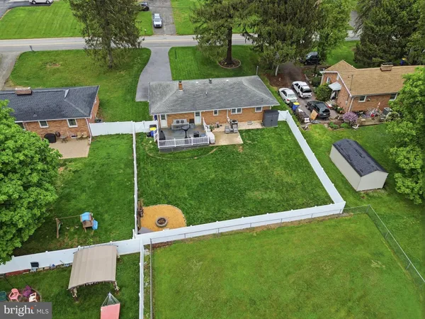 $319,900 | 332 Donna Lane, York, PA 17403