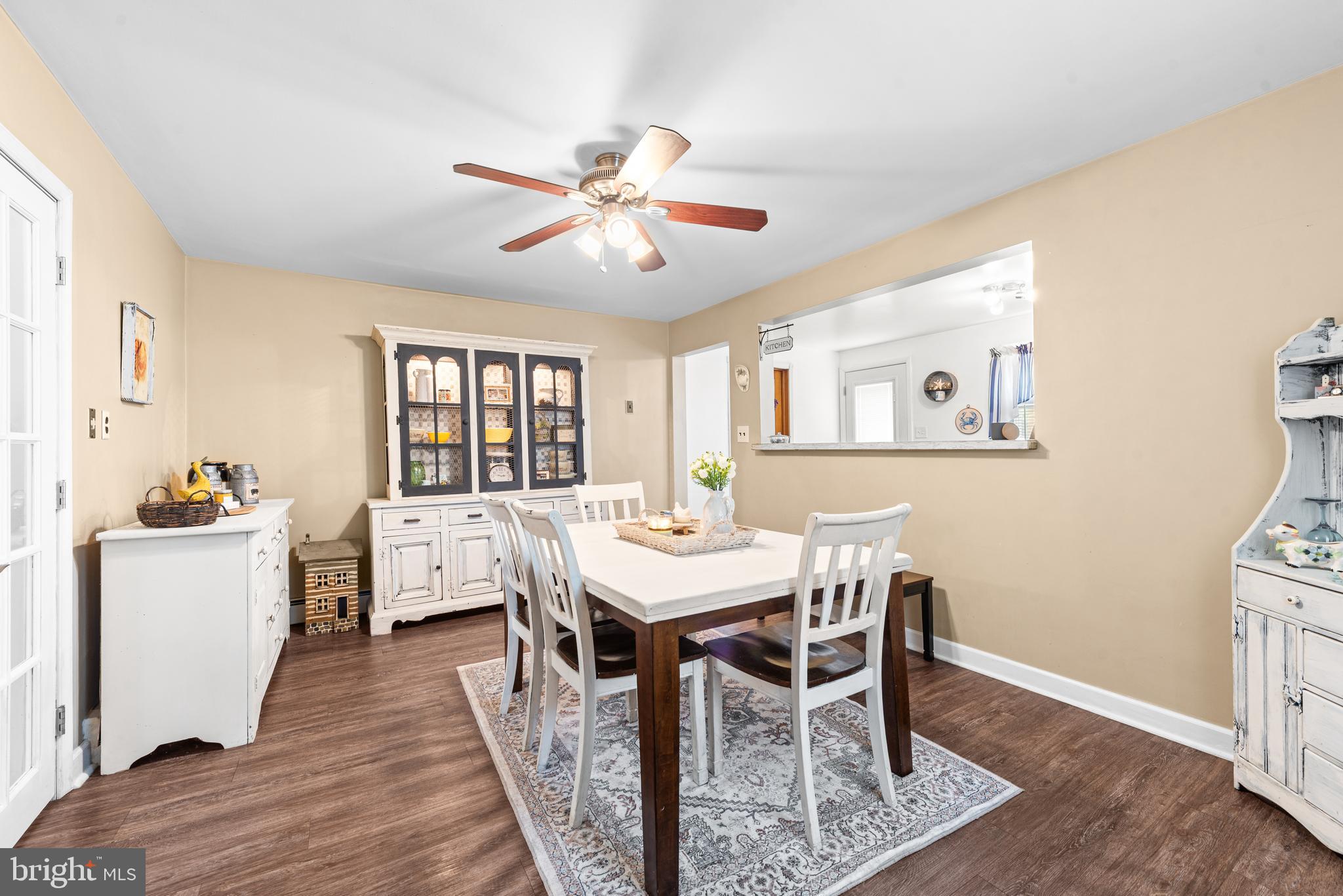 8011 Shore Road Baltimore, MD 21219 - Photo 6 of 39 Gallery Image 6