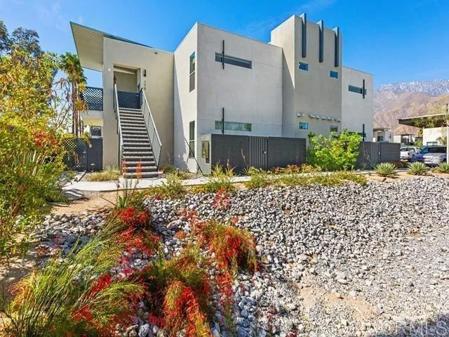 $3,250 | 175 The River, Palm Springs, CA 92262