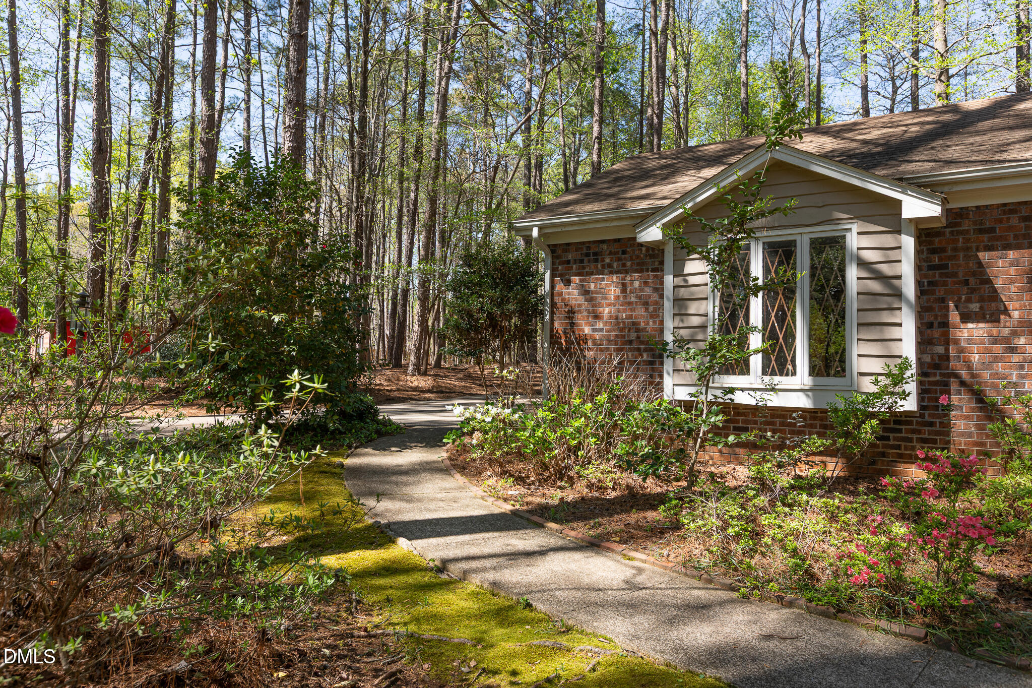 6119 Splitrock Trail Apex, NC 27539 - Photo 5 of 58 a front view of a house with a yard