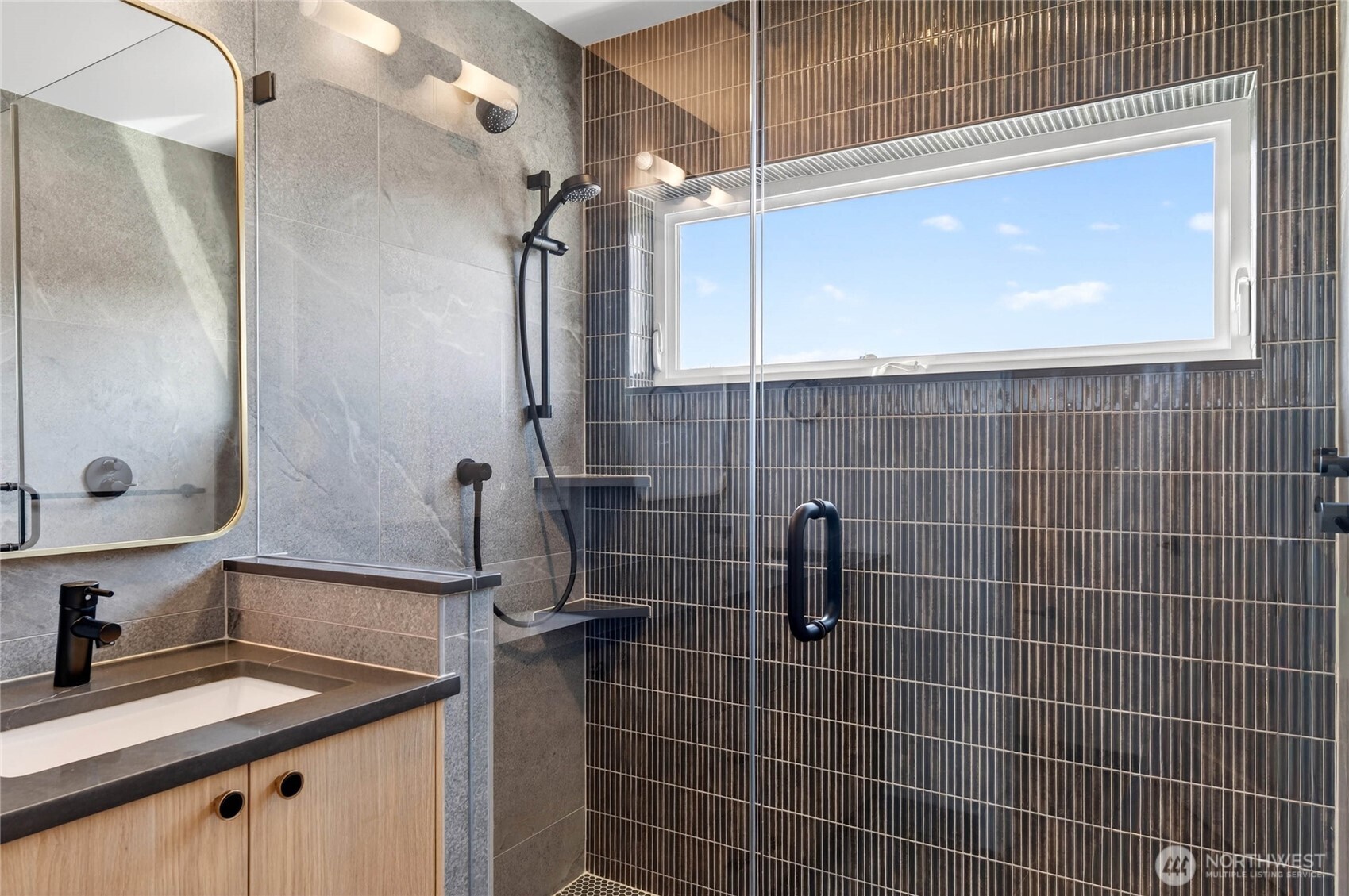 4144 44th Avenue Southwest Seattle, WA 98116 - Photo 31 of 35