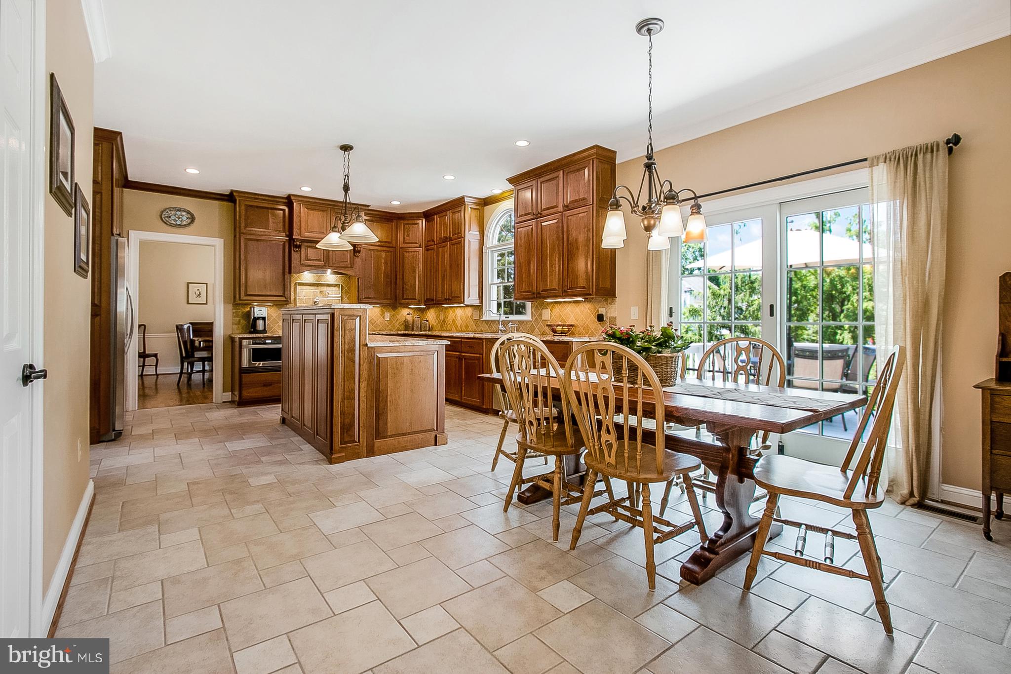 204 South Pond Road Hockessin, DE 19707 - Photo 12 of 39 Kitchen and Breakfast Nook View