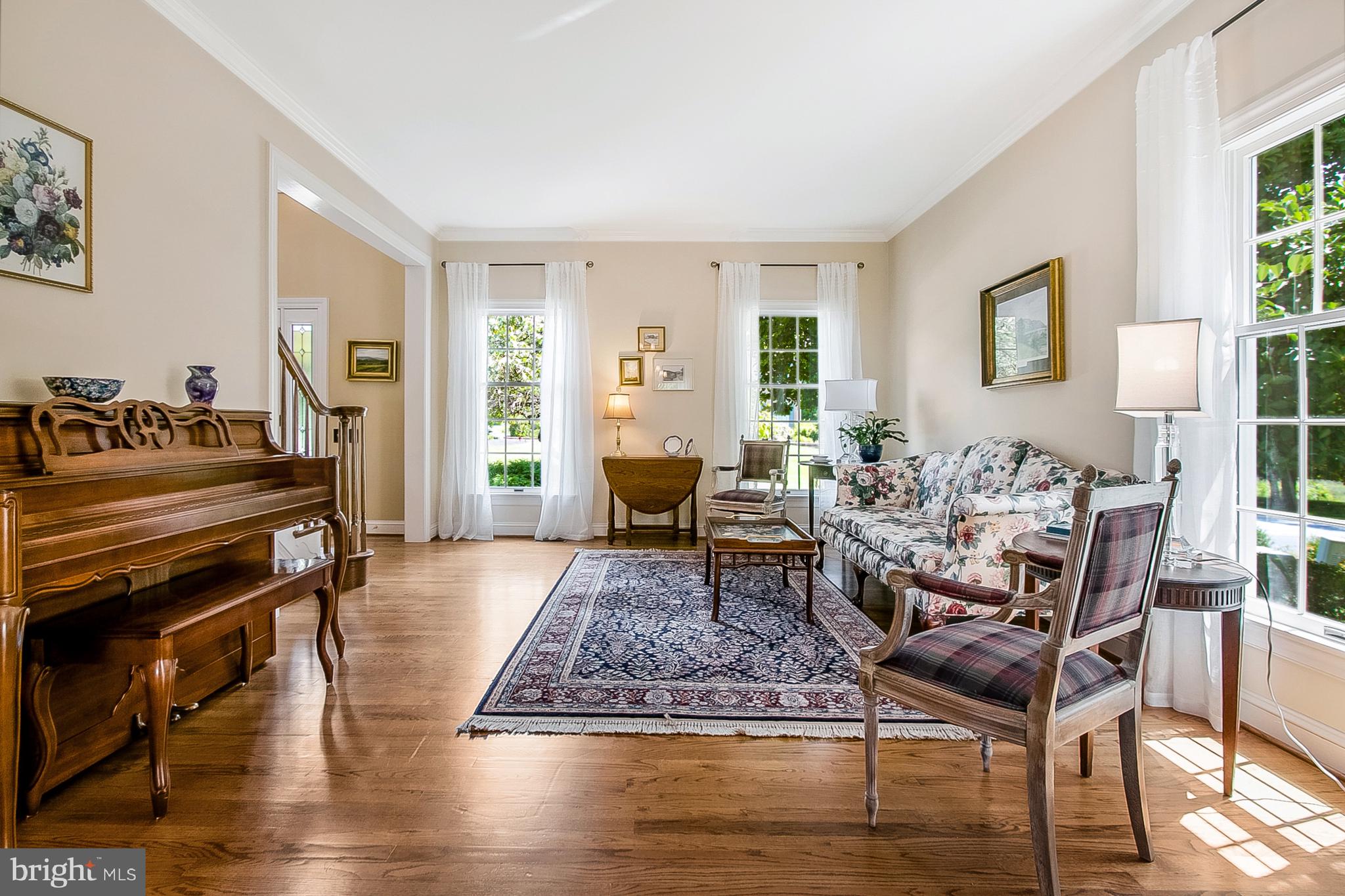 204 South Pond Road Hockessin, DE 19707 - Photo 4 of 39 Lovely Living Room with Three Windows
