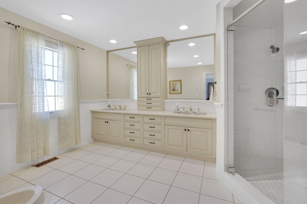 175 Scantic Road Hampden, MA 01036 - Photo 25 of 39