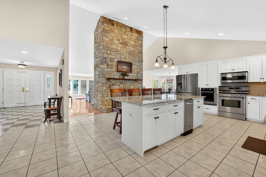 175 Scantic Road Hampden, MA 01036 - Photo 7 of 39