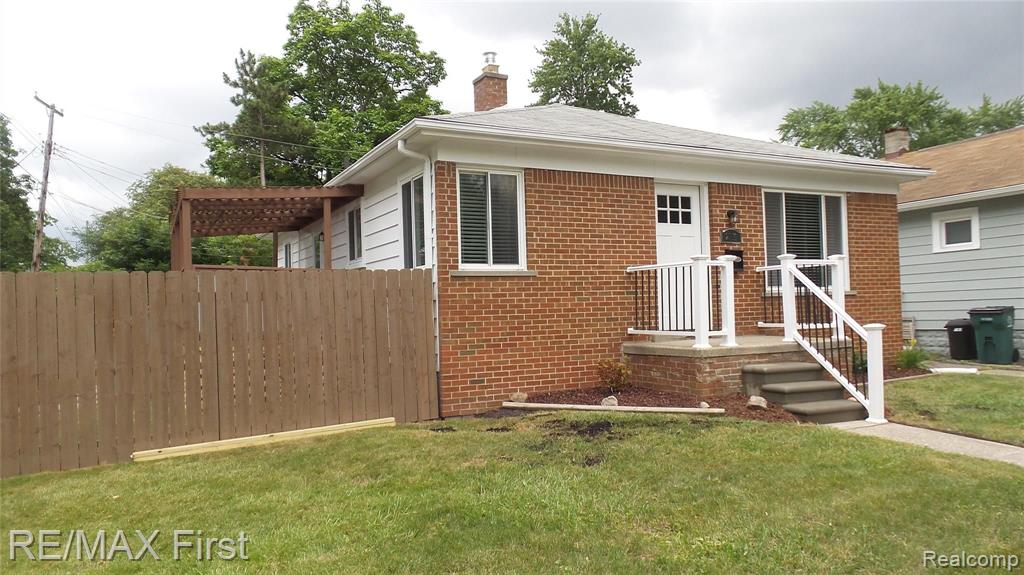 2156 Romeo Street Ferndale, MI 48220 - Photo 3 of 28