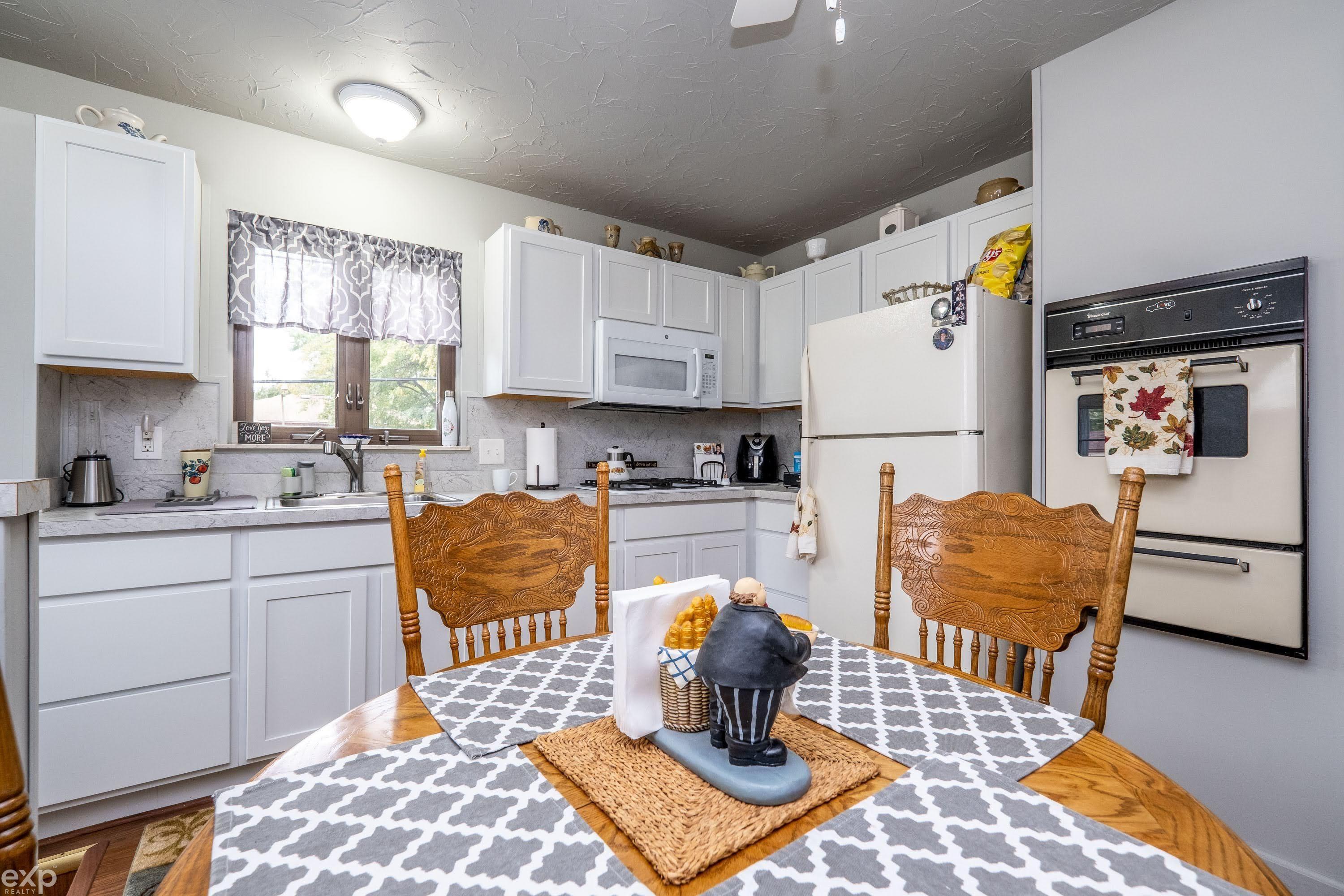 26540 Hoover Road Warren, MI 48089 - Photo 10 of 36