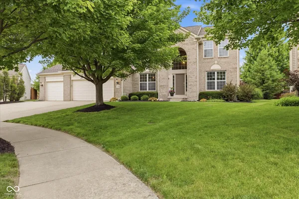 $639,900 | 11560 Norwich Court, Fishers, IN 46037