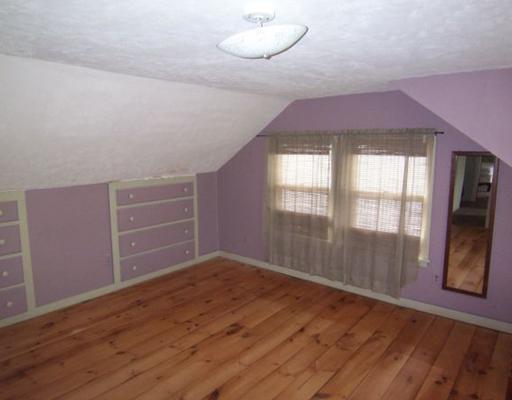 284 Lane Road New Sharon, ME 04955 - Photo 4 of 25 Bedroom.