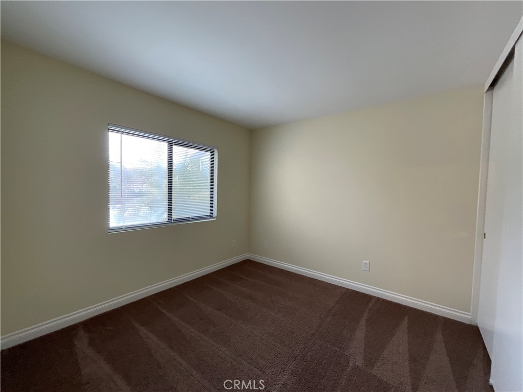 7053 Seawind Drive Long Beach, CA 90803 - Photo 33 of 47 an empty room with a window