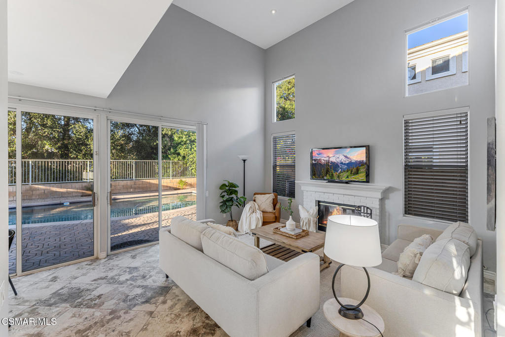 3969 Sunsetridge Road Moorpark, CA 93021 - Photo 12 of 45