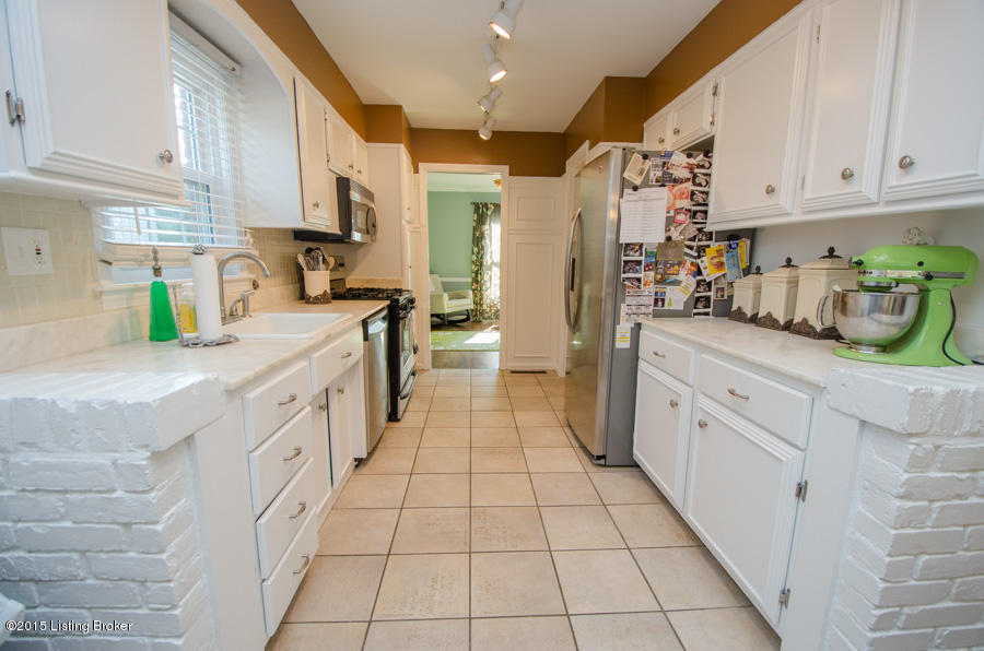 120 Gibson Road Louisville, KY 40207 - Photo 13 of 36 Kitchen area