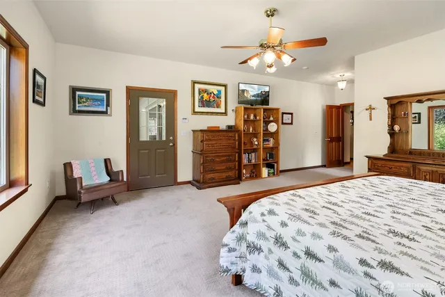 $935,000 | 425 400th Street South, Roy, WA 98580