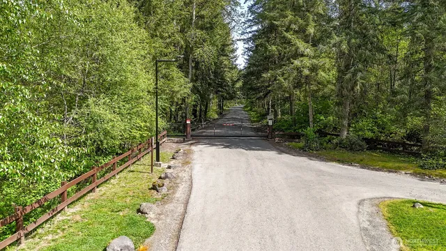 $935,000 | 425 400th Street South, Roy, WA 98580