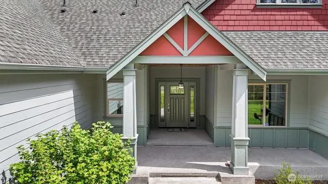 $935,000 | 425 400th Street South, Roy, WA 98580