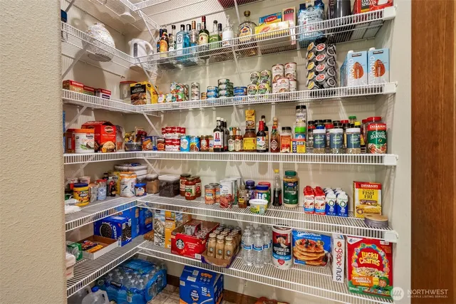 $935,000 | 425 400th Street South, Roy, WA 98580