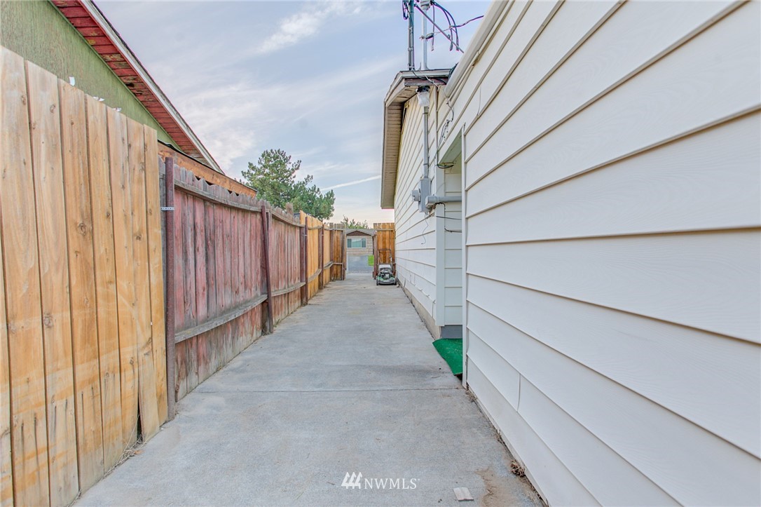 245 North Earl Road Moses Lake, WA 98837 - Photo 17 of 22 Gallery Image 17