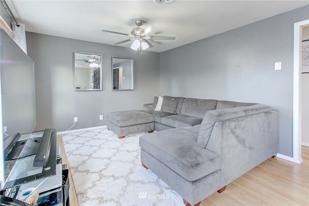 245 North Earl Road Moses Lake, WA 98837 - Photo 10 of 22 Gallery Image 10