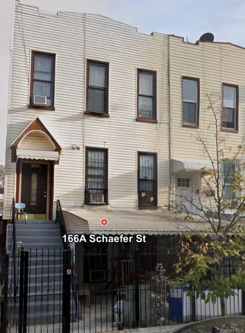 $3,800 | 166 A Schaefer Street | Bushwick