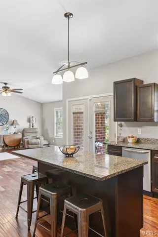 $699,000 | 15556 Old State Road, Carlyle, IL 62231