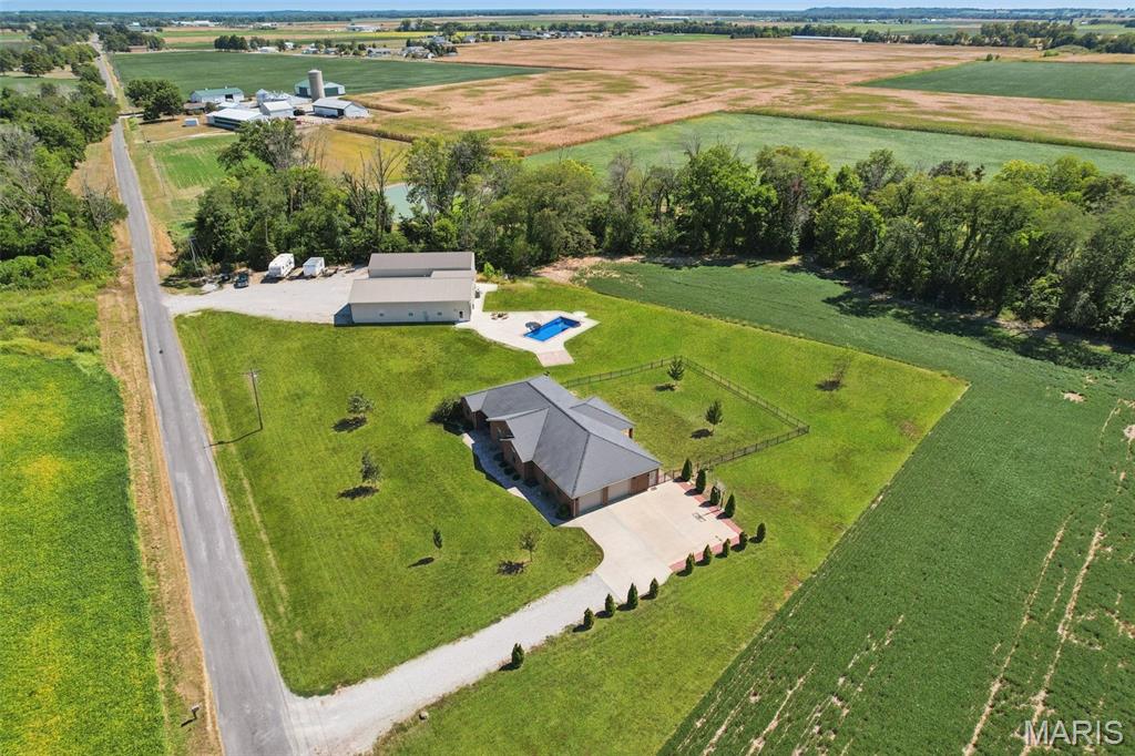 15556 Old State Road Carlyle, IL 62231 - Photo 2 of 64