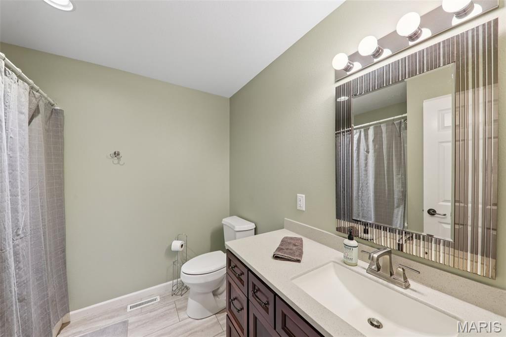 15556 Old State Road Carlyle, IL 62231 - Photo 23 of 64