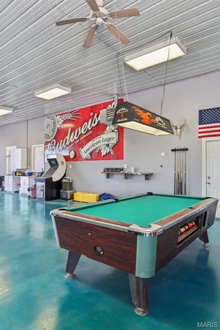 $699,000 | 15556 Old State Road, Carlyle, IL 62231