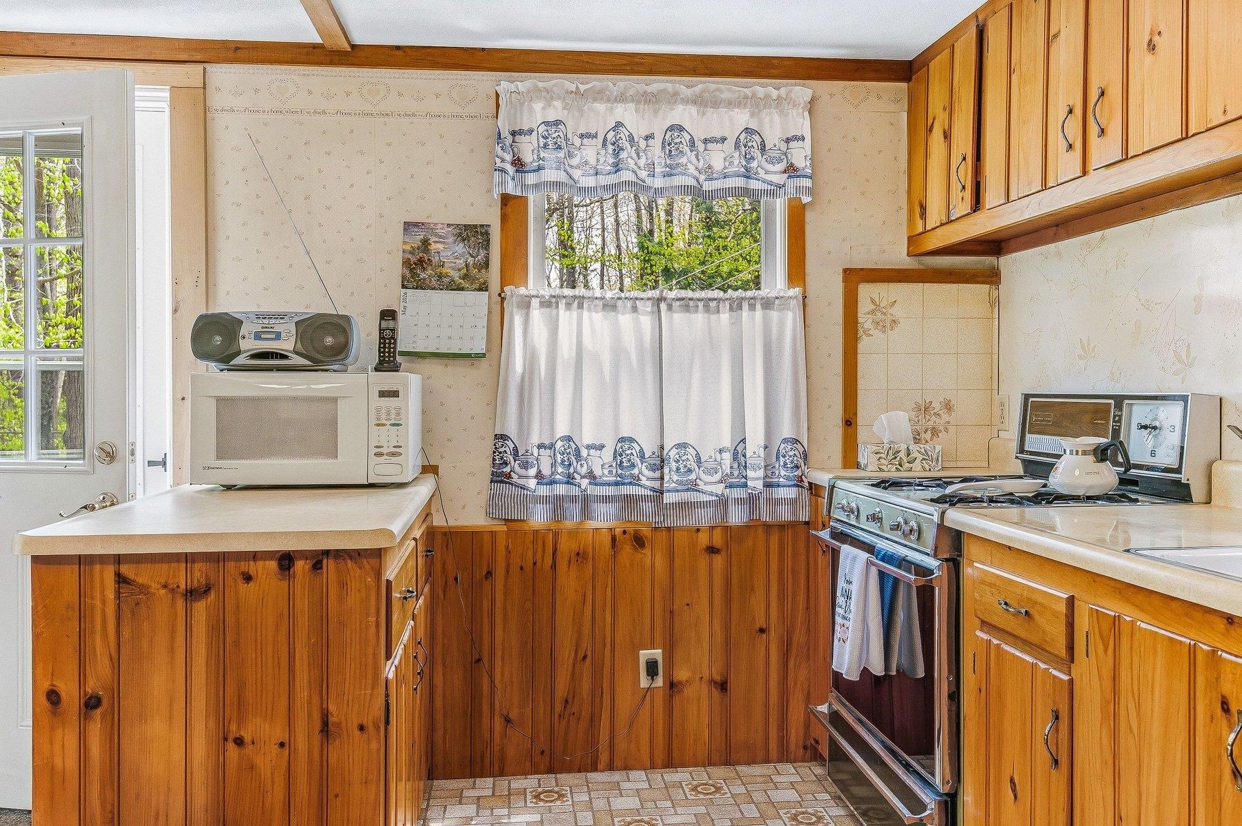 25 Brewster Hill Road Tamworth, NH 03886 - Photo 4 of 30