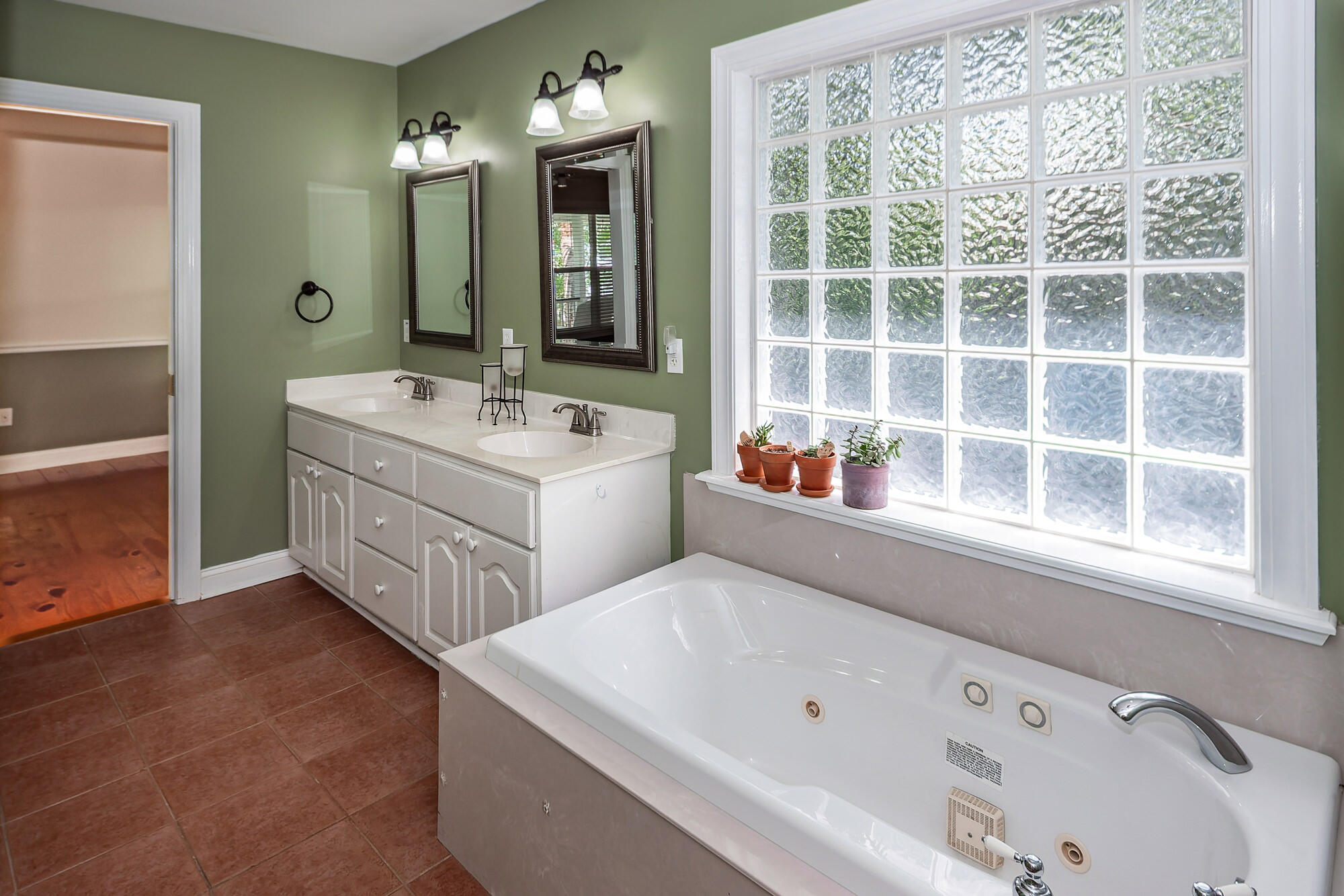 1648 Secessionville Road Charleston, SC 29412 - Photo 23 of 58 32