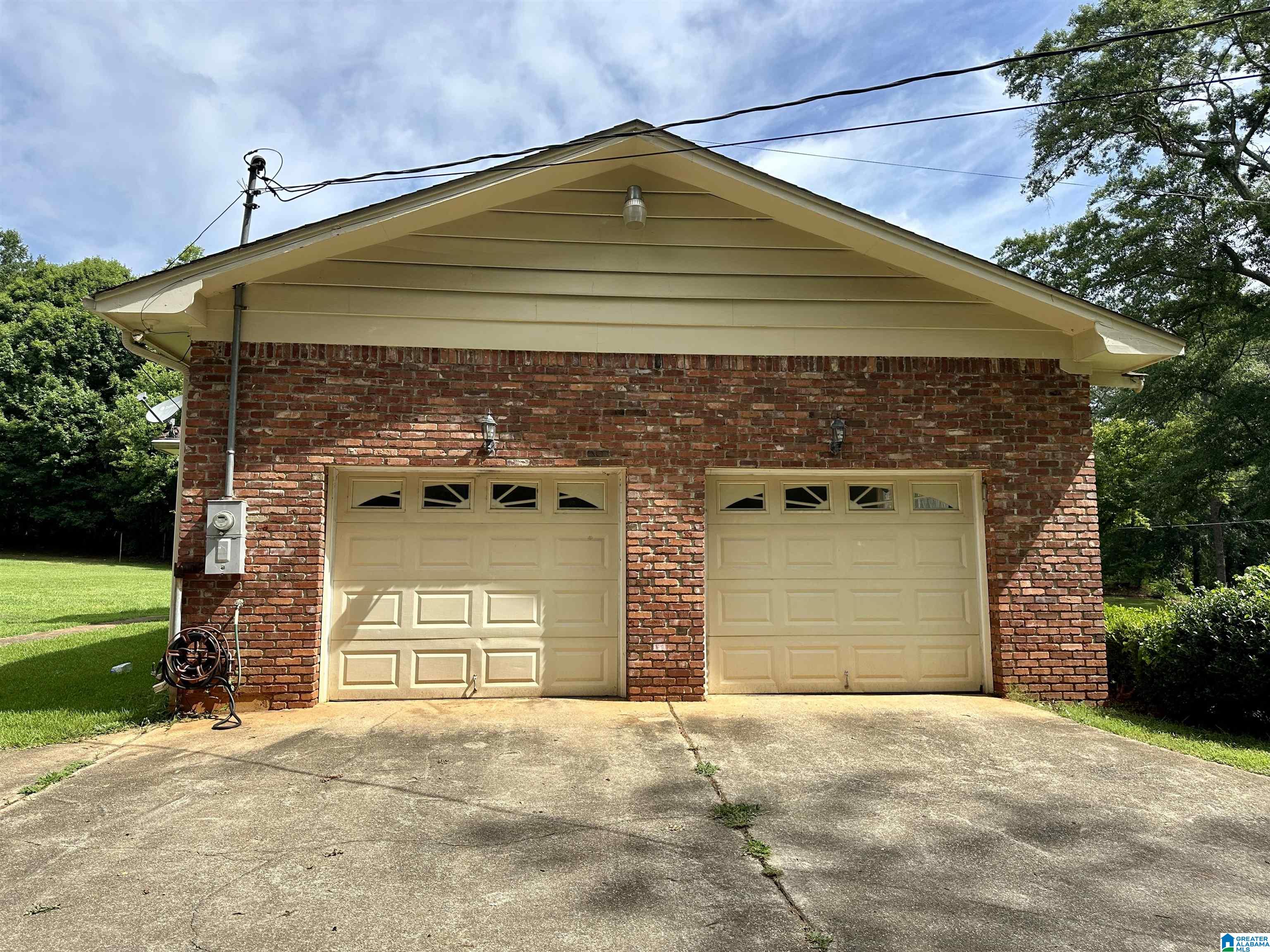 1221 Hueytown Road Bessemer, AL 35023 - Photo 4 of 48