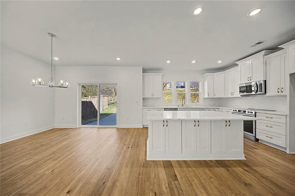 312 Hillcrest Lane Canton, GA 30115 - Photo 6 of 29