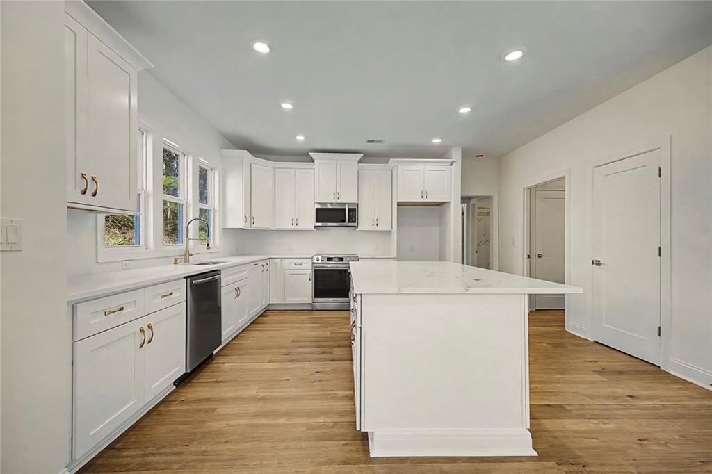 312 Hillcrest Lane Canton, GA 30115 - Photo 8 of 29