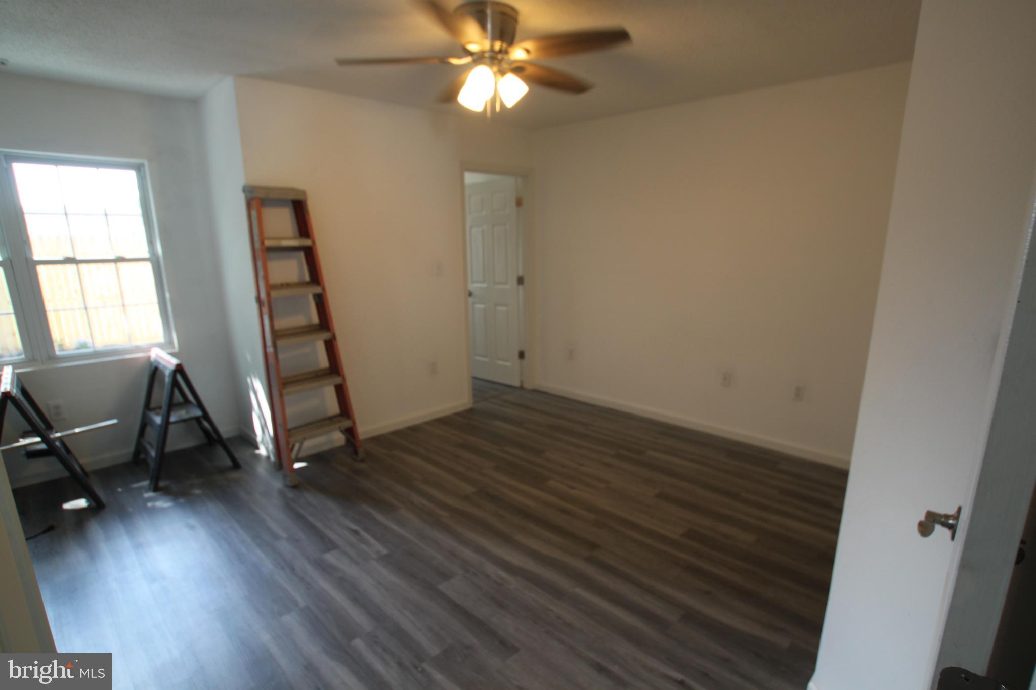 9821 Keyser Point Road, Unit 5 Ocean City, MD 21842 - Photo 22 of 35 Bedroom 1