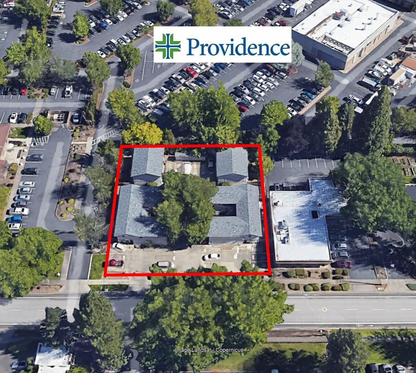 747 Spring Street Medford, OR 97504 - Photo 17 of 17 Cascadia Apartments Aerial