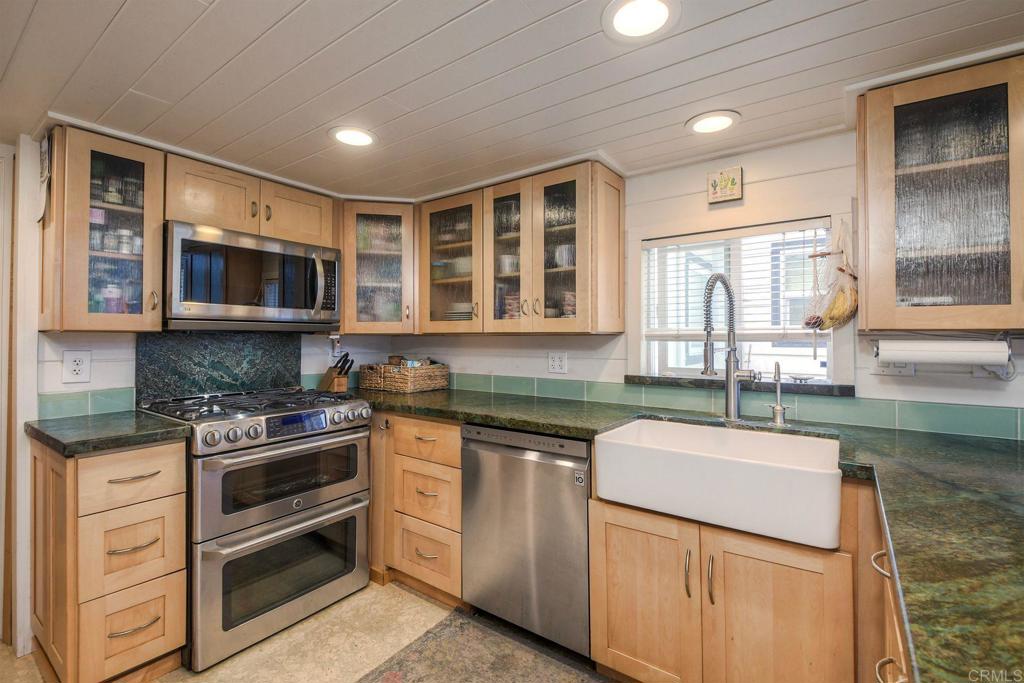 123 Jasper Street, Unit 33 Encinitas, CA 92024 - Photo 9 of 27