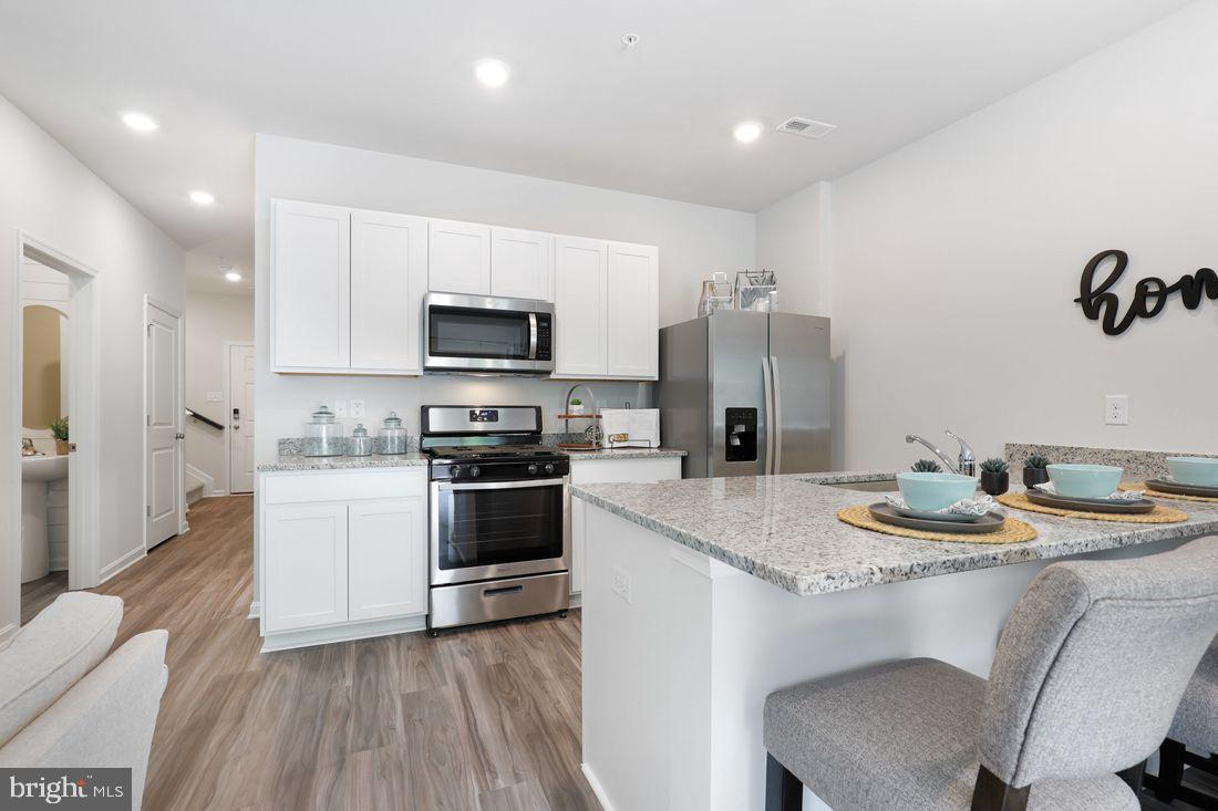 230 Maple Run Drive York, PA 17404 - Photo 11 of 36