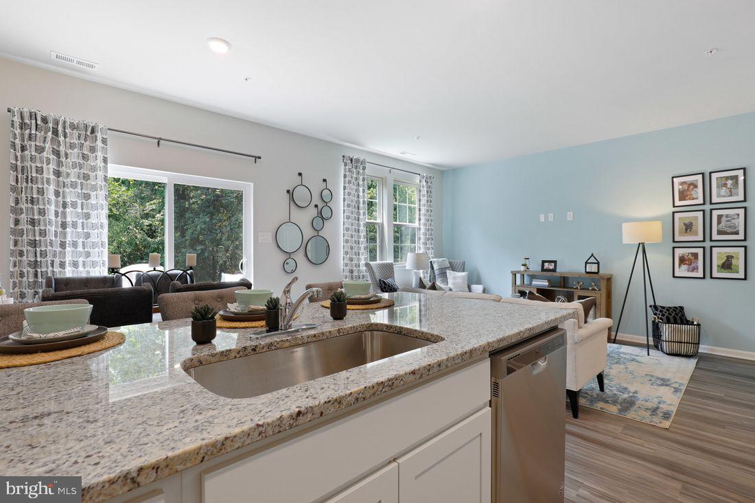 230 Maple Run Drive York, PA 17404 - Photo 13 of 36