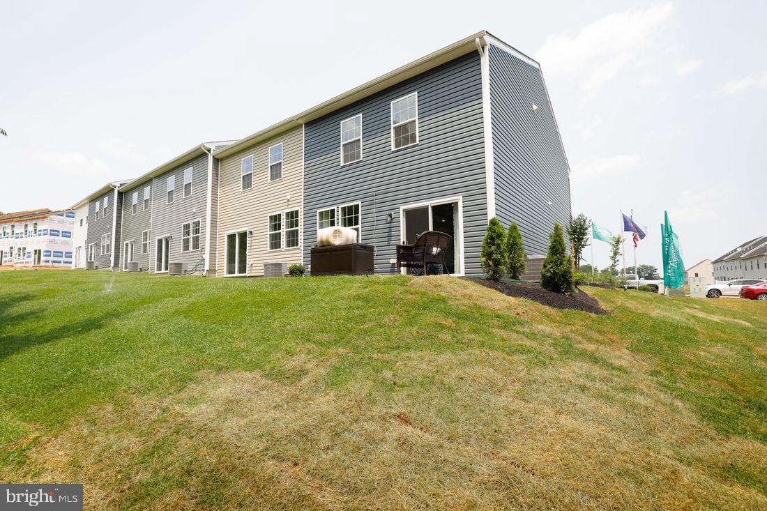 230 Maple Run Drive York, PA 17404 - Photo 34 of 36