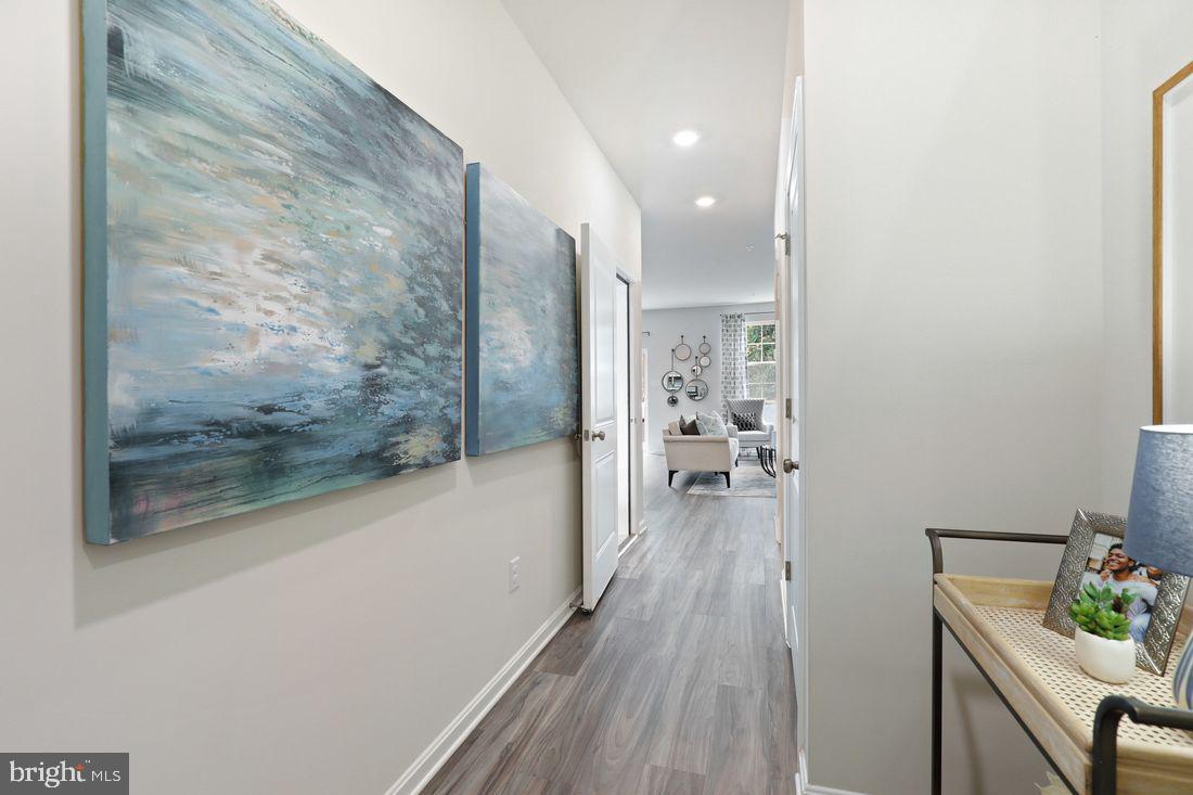 230 Maple Run Drive York, PA 17404 - Photo 7 of 36