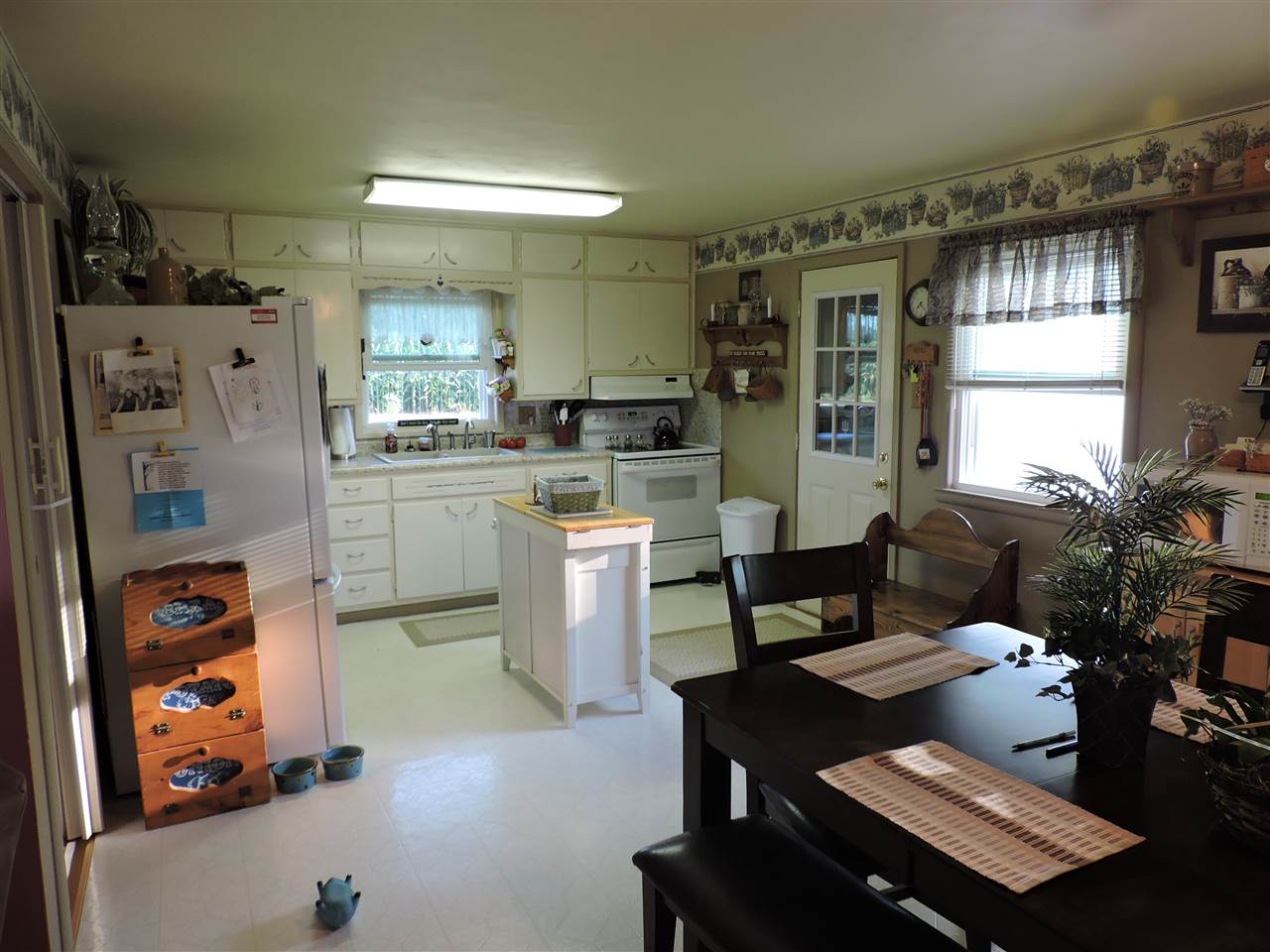 5039 Baird Road Fort Wayne, IN 46818 - Photo 2 of 22