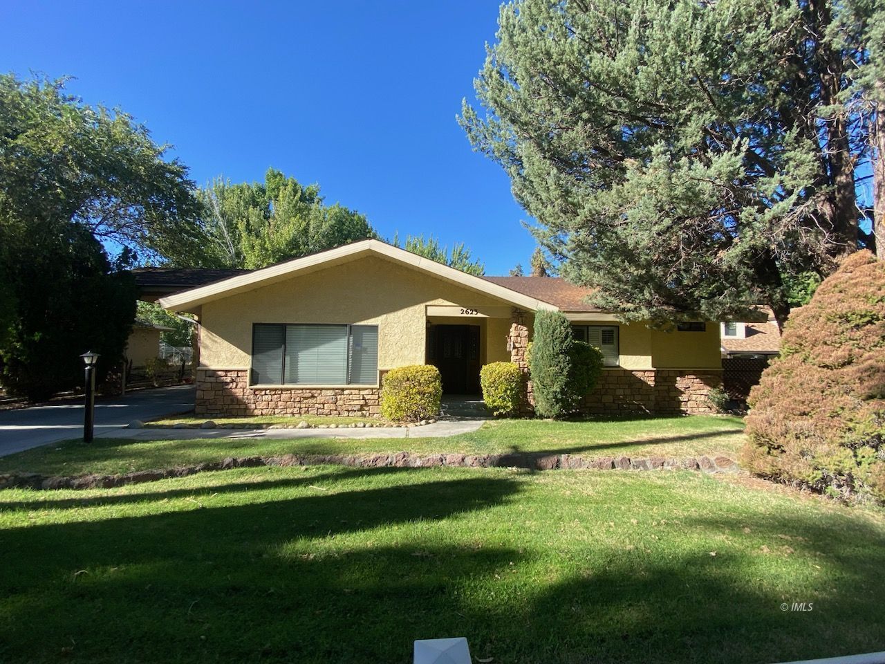 2623 Underwood Lane, CA 93514 Compass