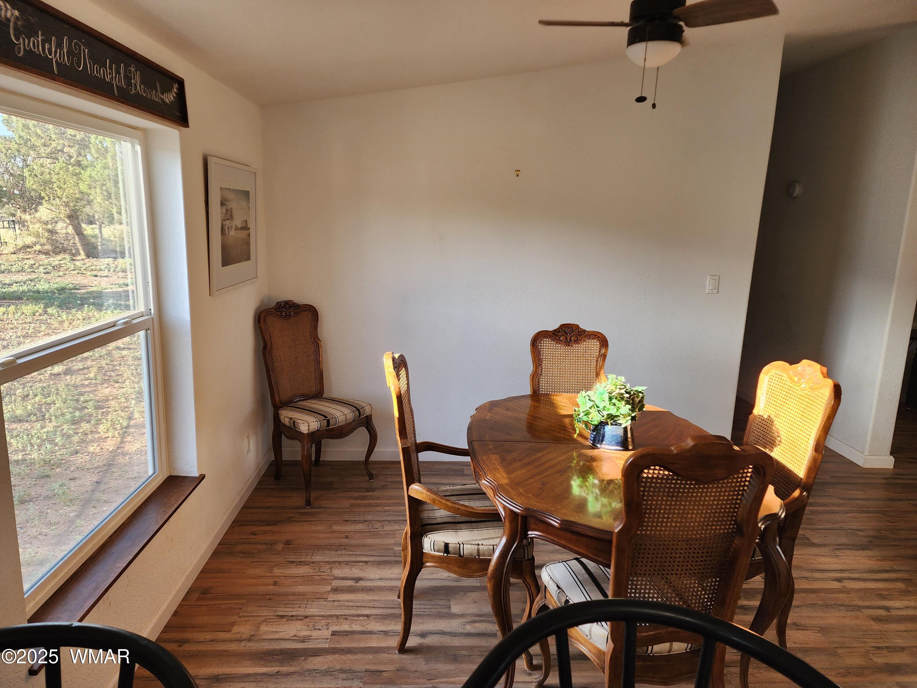 4392 Appaloosa Road Snowflake, AZ 85937 - Photo 10 of 21 Dining Area