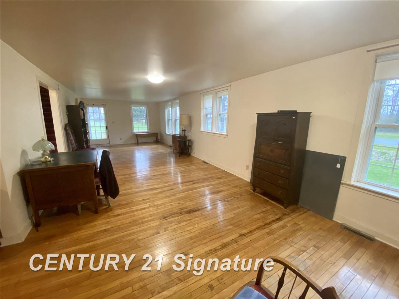 1011 East Adams Road Hope, MI 48628 - Photo 9 of 20 Gallery Image 9